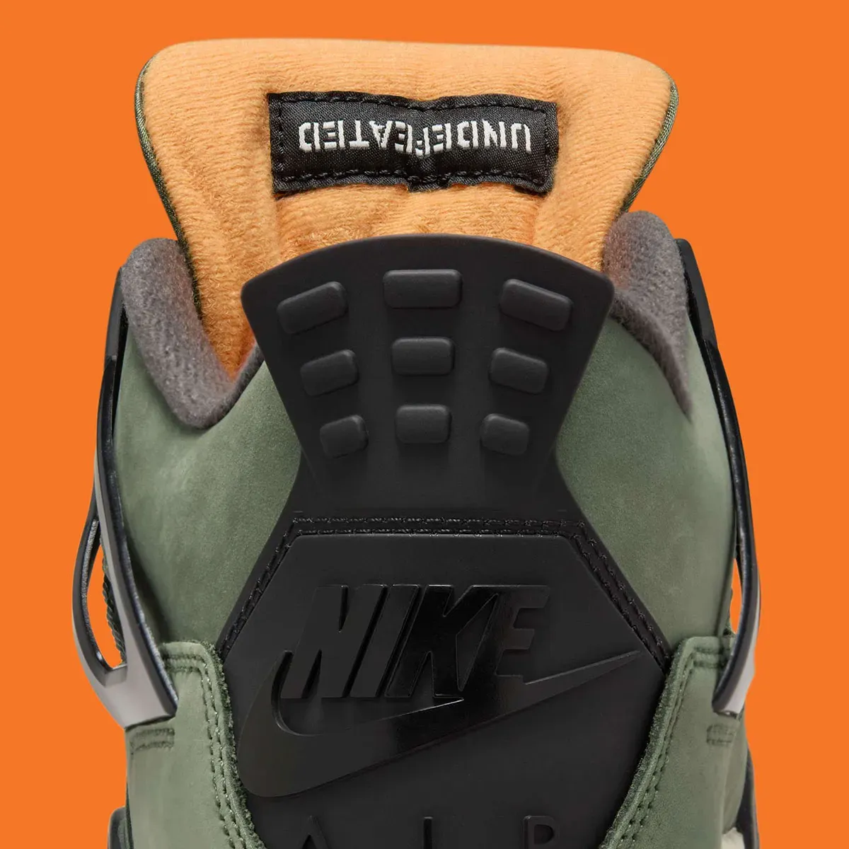 Official Images Of The UNDEFEATED x Air Jordan 4 : Releases on SNKRS on August 28th