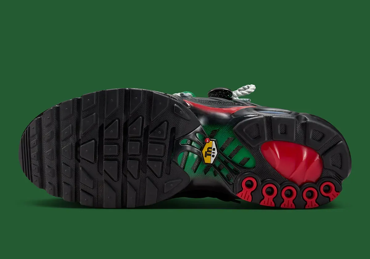 HOMECOMING Festival x Nike Air Max Plus Black University Red Court Green IM4960-001 three-quarter view