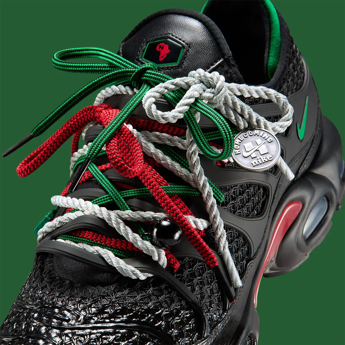 HOMECOMING Festival x Nike Air Max Plus Black University Red Court Green IM4960-001 Air unit detail