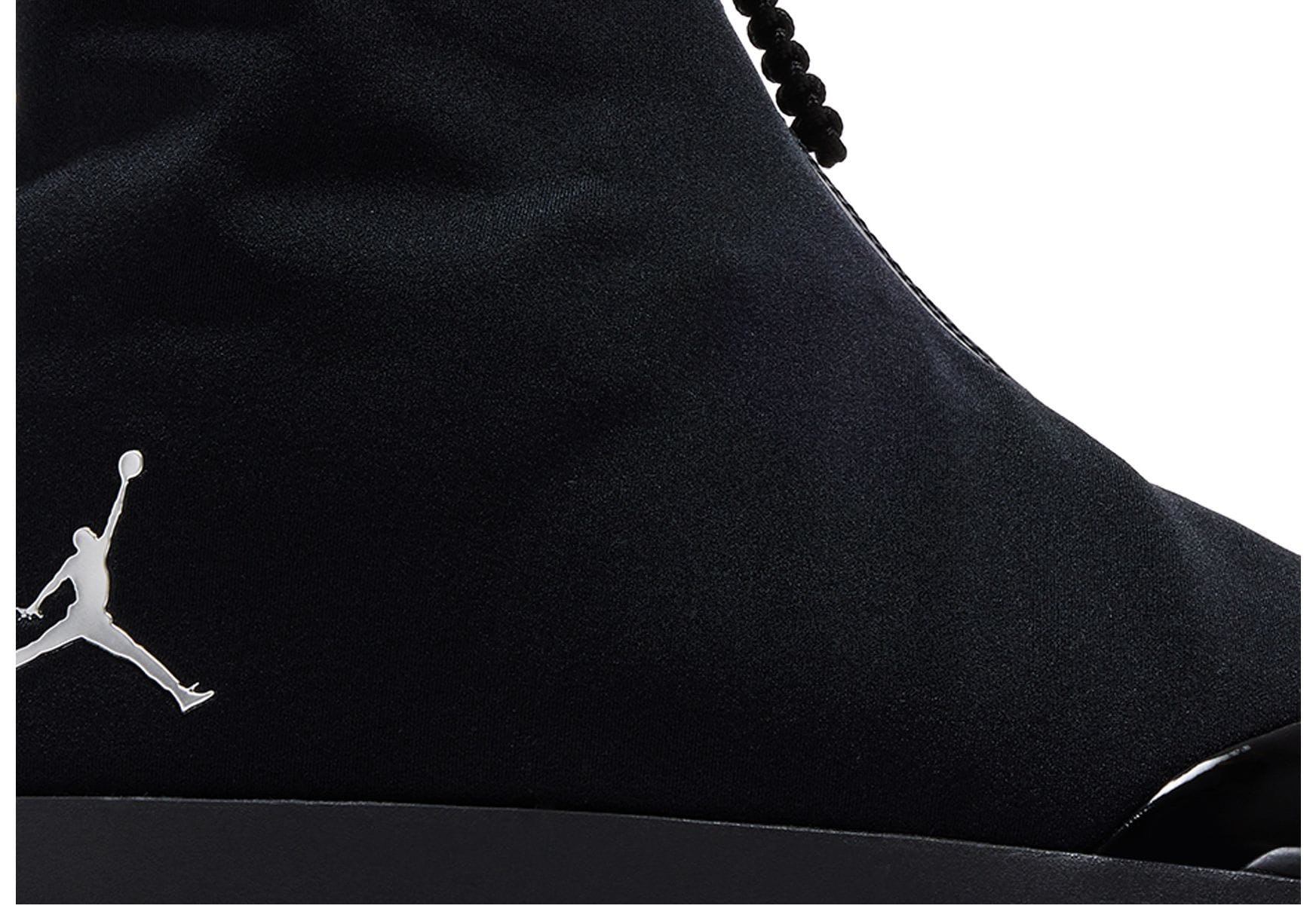 Air Jordan 4028 Black Volt medial view