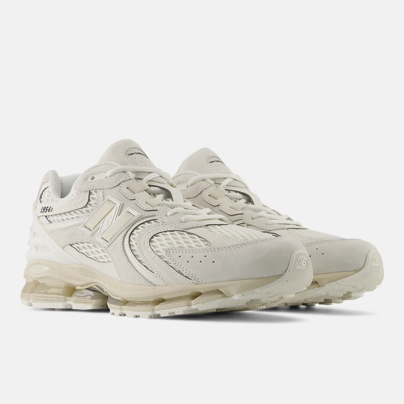 New Balance 1954R Sea Salt heel detail showing the TPU heel counter