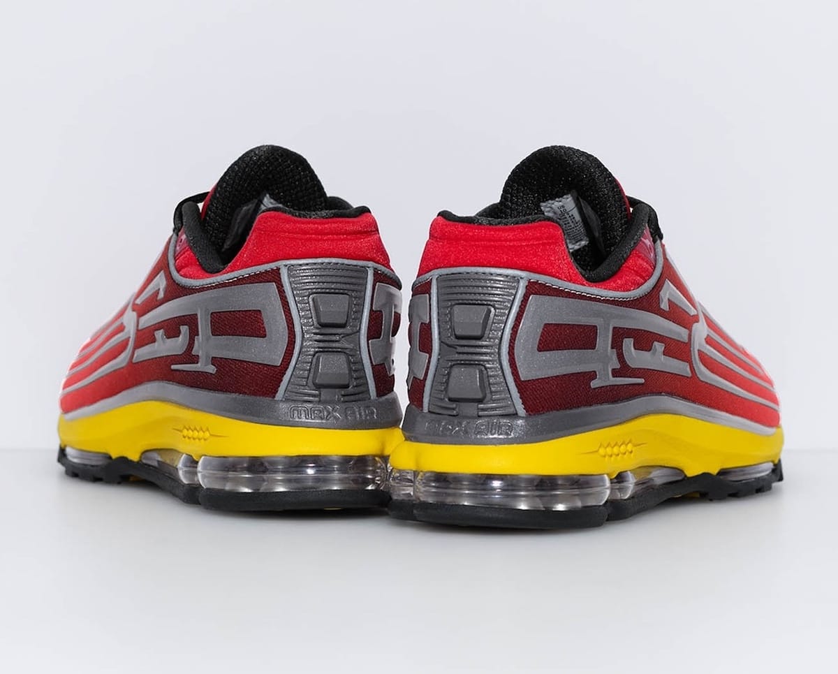 Outsole and Air unit detail on the Supreme x Nike Air Max 2001 Air Ecstasy in University Red