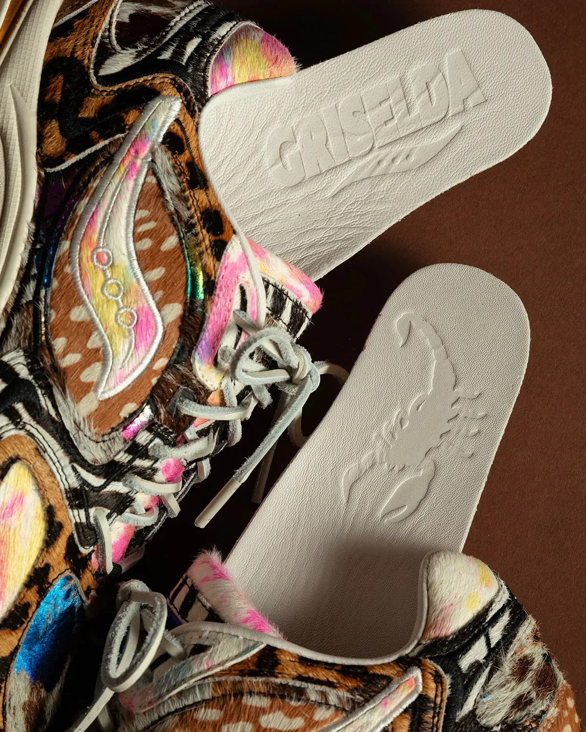 Top-down view of the Westside Gunn x Saucony Grid Jazz 9 Awesome Gods with leather moccasin laces