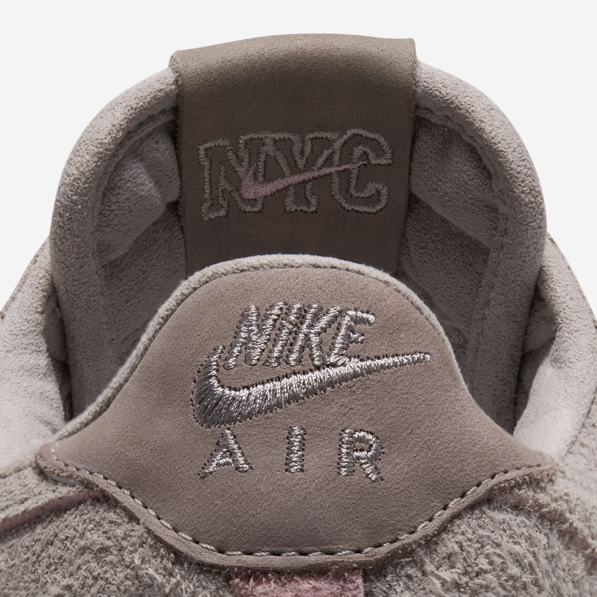NYC Swoosh embroidery behind the tongue of the Subway Rat Air Force 1