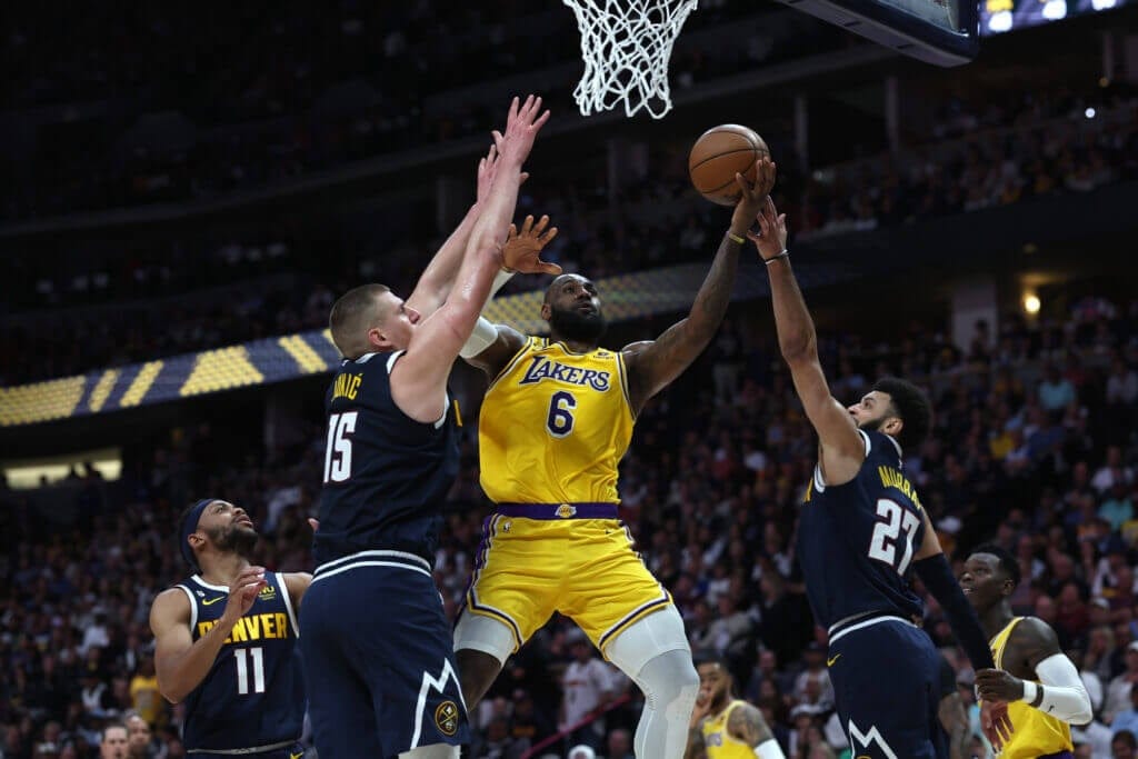 Sports Roundup: Nuggets Murray has big 4th quarter