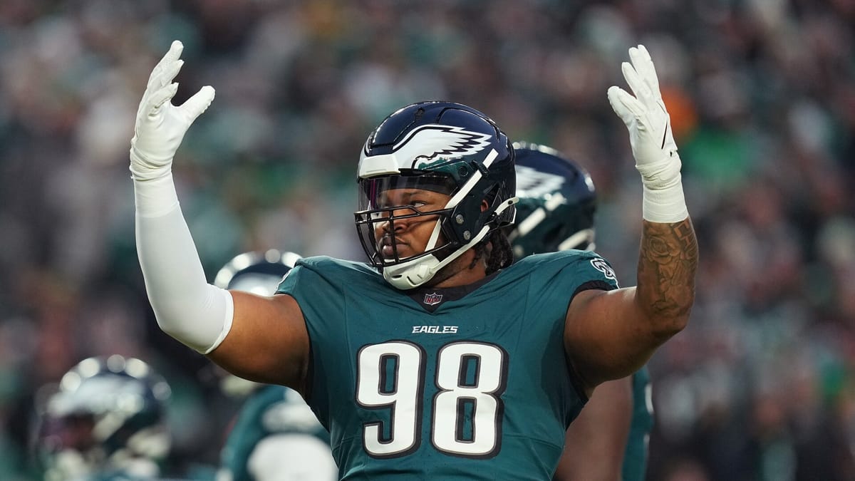Jalen Carter Returns to Practice After Missing Eagles Training Camp with Shoulder Injury