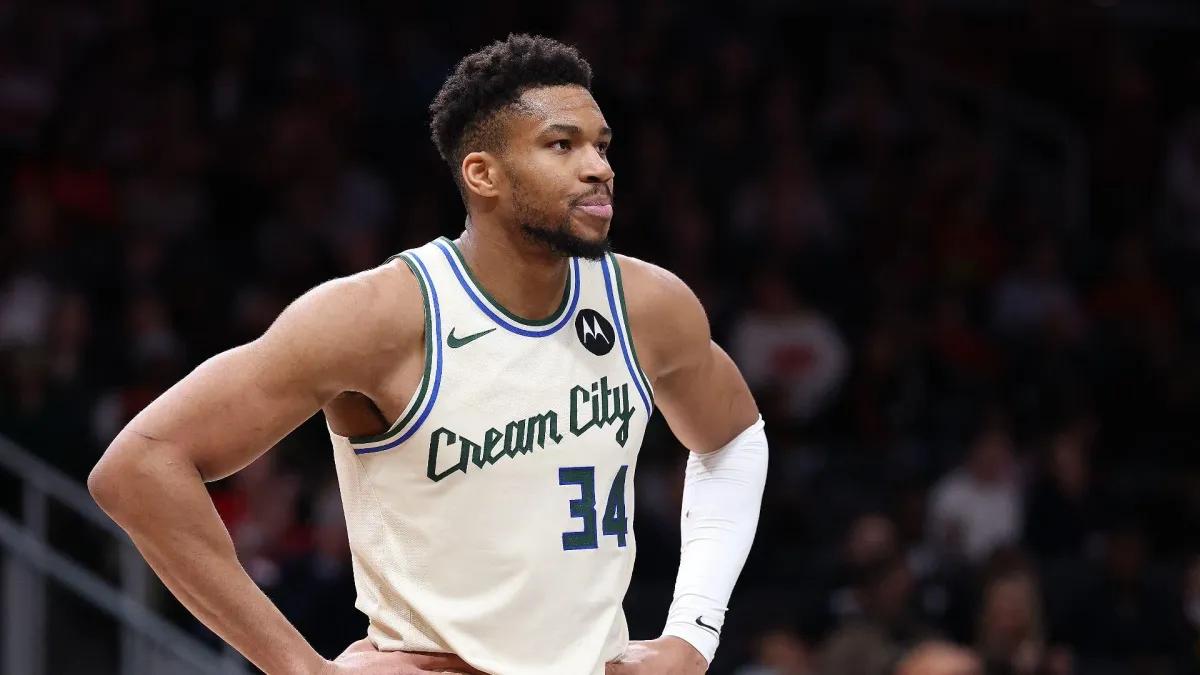 Giannis criticizes Bucks teammates' selfishness