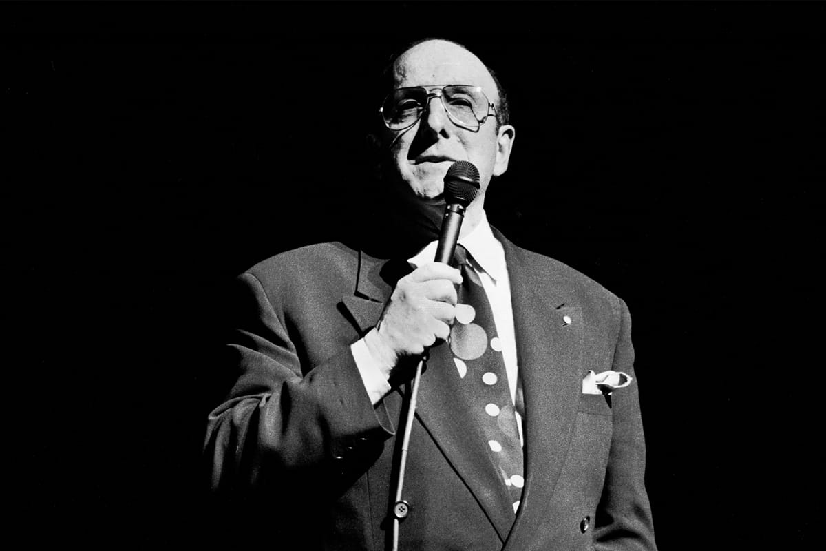 Clive Davis, Music Executive Who Signed Whitney Houston and Bruce Springsteen, Dies at 94