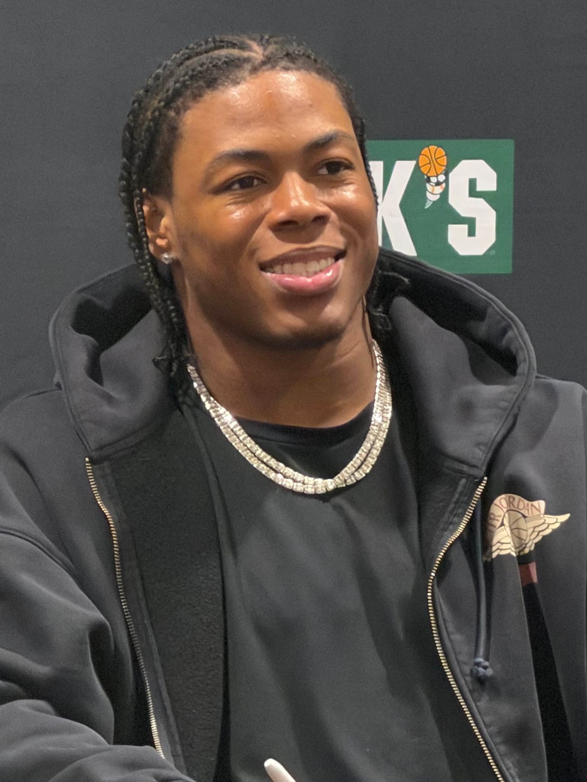 Jahmyr Gibbs Signs Three-Year, $67.5M Extension as NFL's Highest-Paid Running Back