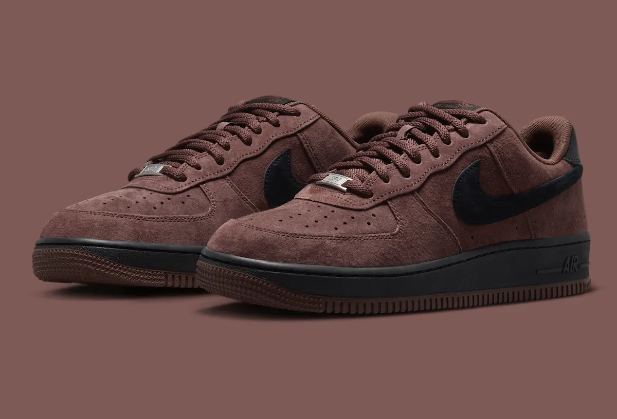 The Daily Roundup: Nike SB's Air Force 1 'Light Chocolate' Drops at $120, Dodgers Visit the Braves on TBS, Katseye's 'Wild' Debuts at No. 1, and Hugging Face Explores a $13 Billion Sale — August 25, 2026