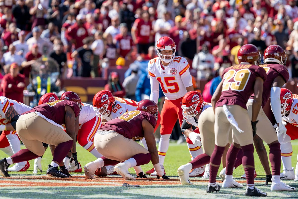 Patrick Mahomes Returns From Torn ACL as Chiefs Beat Broncos 31-10