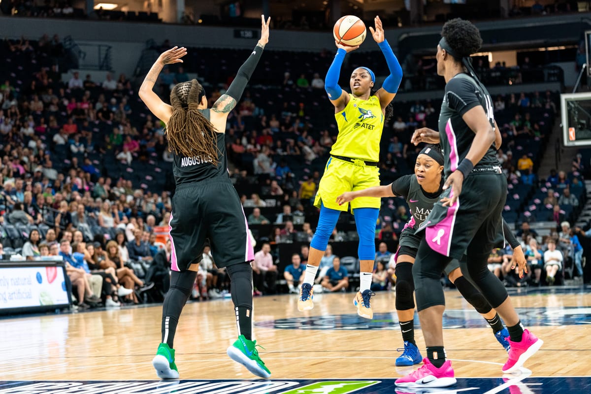 Arike Ogunbowale Scores WNBA Playoff-Record 45 Points to Force Game 3