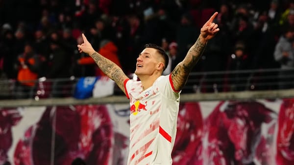 Manchester United Secures Benjamin Sesko in €85M Deal