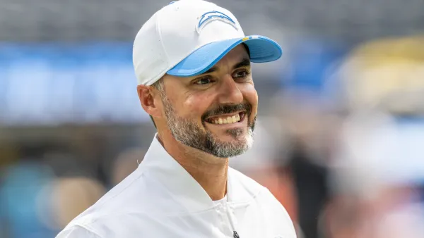 Ravens hire Jesse Minter as head coach