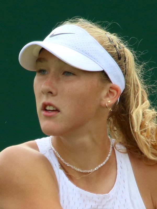 Mirra Andreeva Wins 2026 French Open, Beating Maja Chwalinska 6-3, 6-2