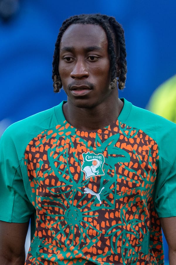 Yan Diomande playing for Ivory Coast