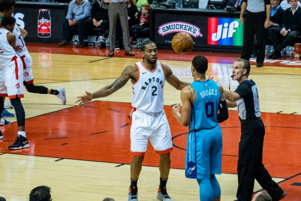 Kawhi Leonard playing for the Toronto Raptors in 2019