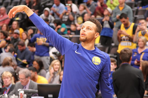 Stephen Curry of the Golden State Warriors on the court in 2017